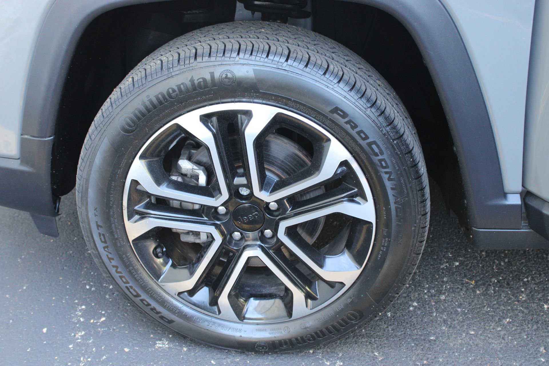 Used 2022 Jeep Compass Limited AWD/4WD image 11