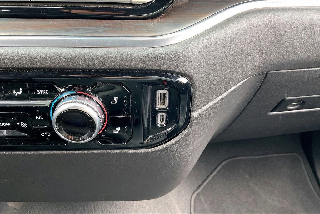 Used 2025 GMC Sierra 1500 SLT RWD image 31