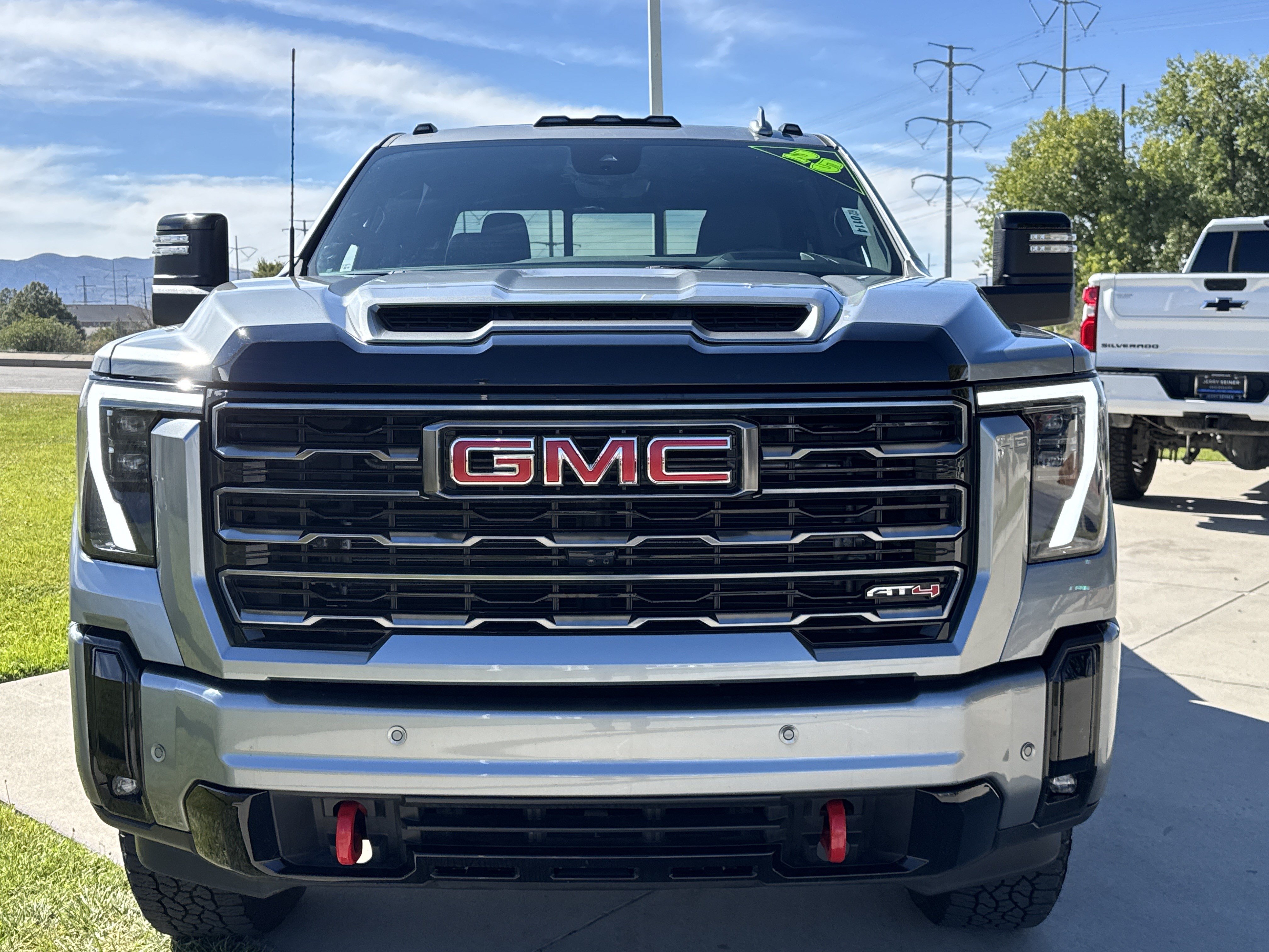 Used 2025 GMC Sierra 3500 AT4 w/ AT4 Premium Plus Package AWD/4WD image 8