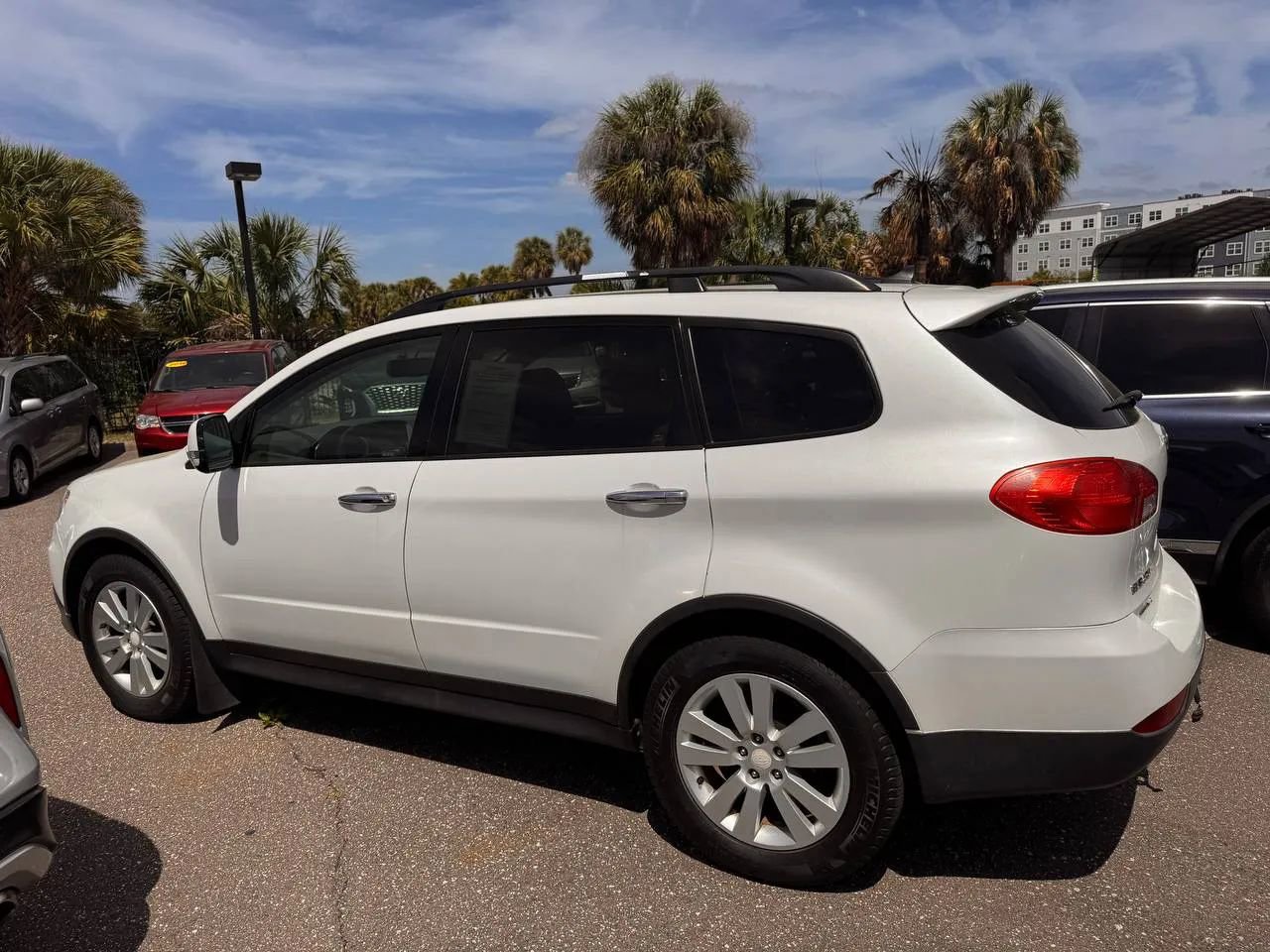Used 2011 Subaru Tribeca Limited w/ PWR Moonroof Pkg AWD/4WD image 4