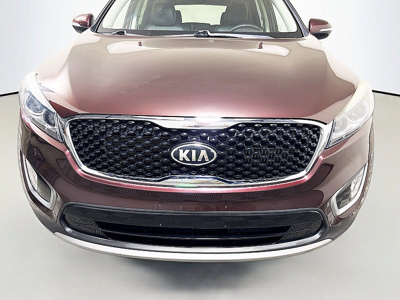 Used 2016 Kia Sorento EX image 2