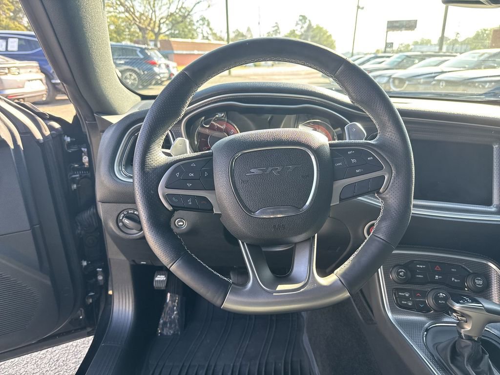 Used 2015 Dodge Challenger SRT Hellcat image 14