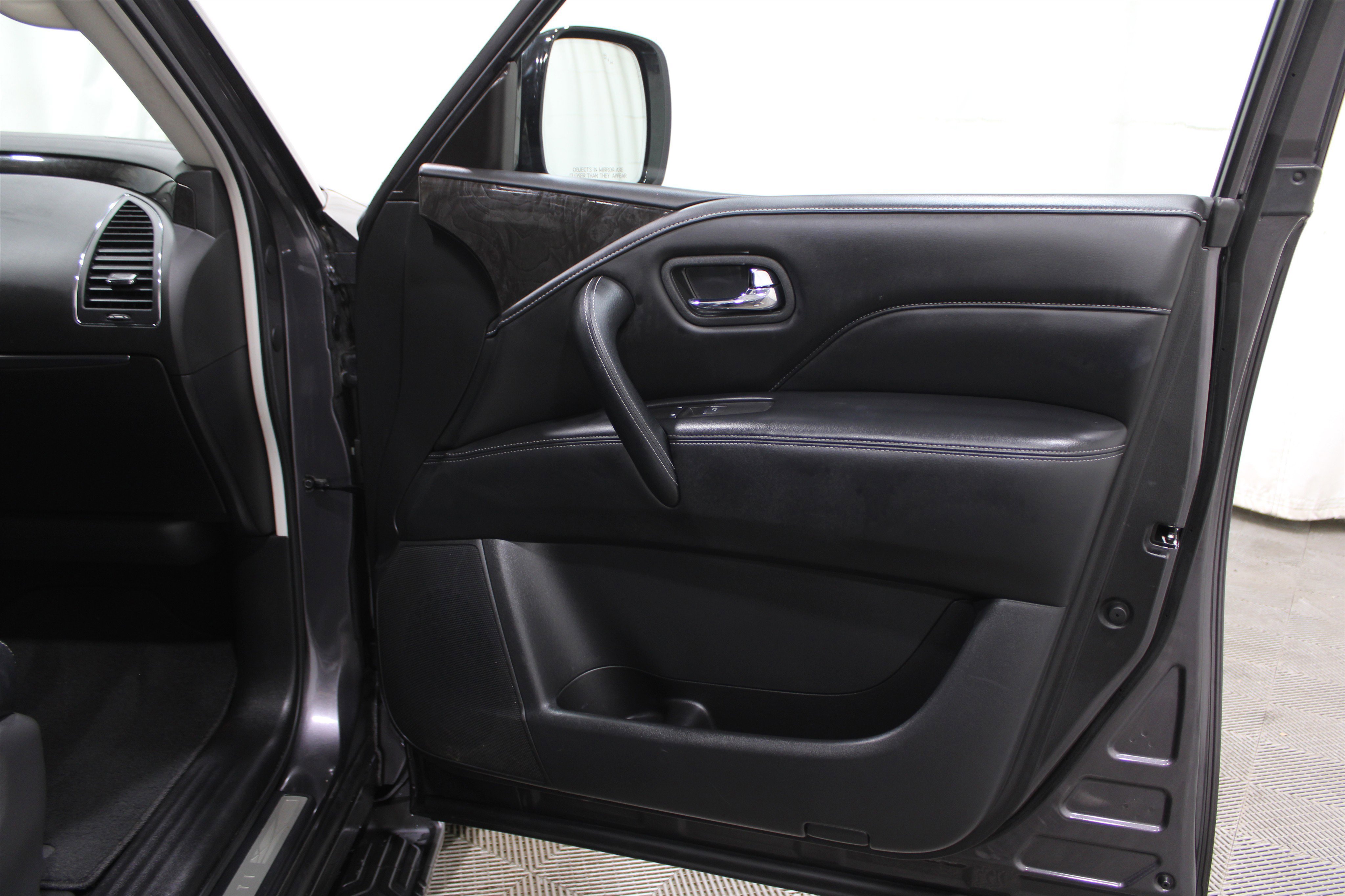 Used 2024 INFINITI QX80 Luxe image 33