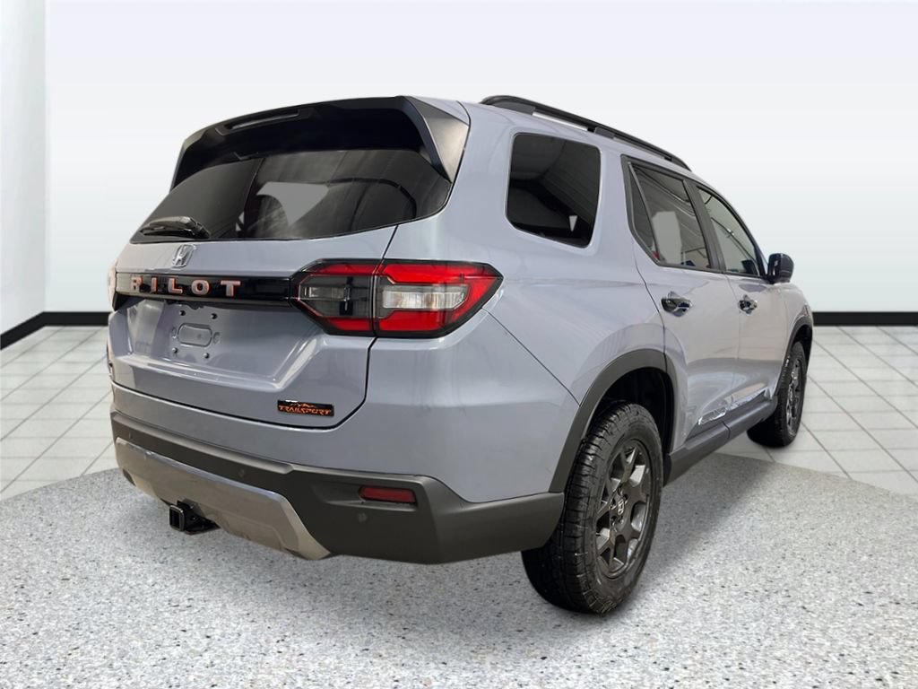 New 2026 Honda Pilot TrailSport image 3