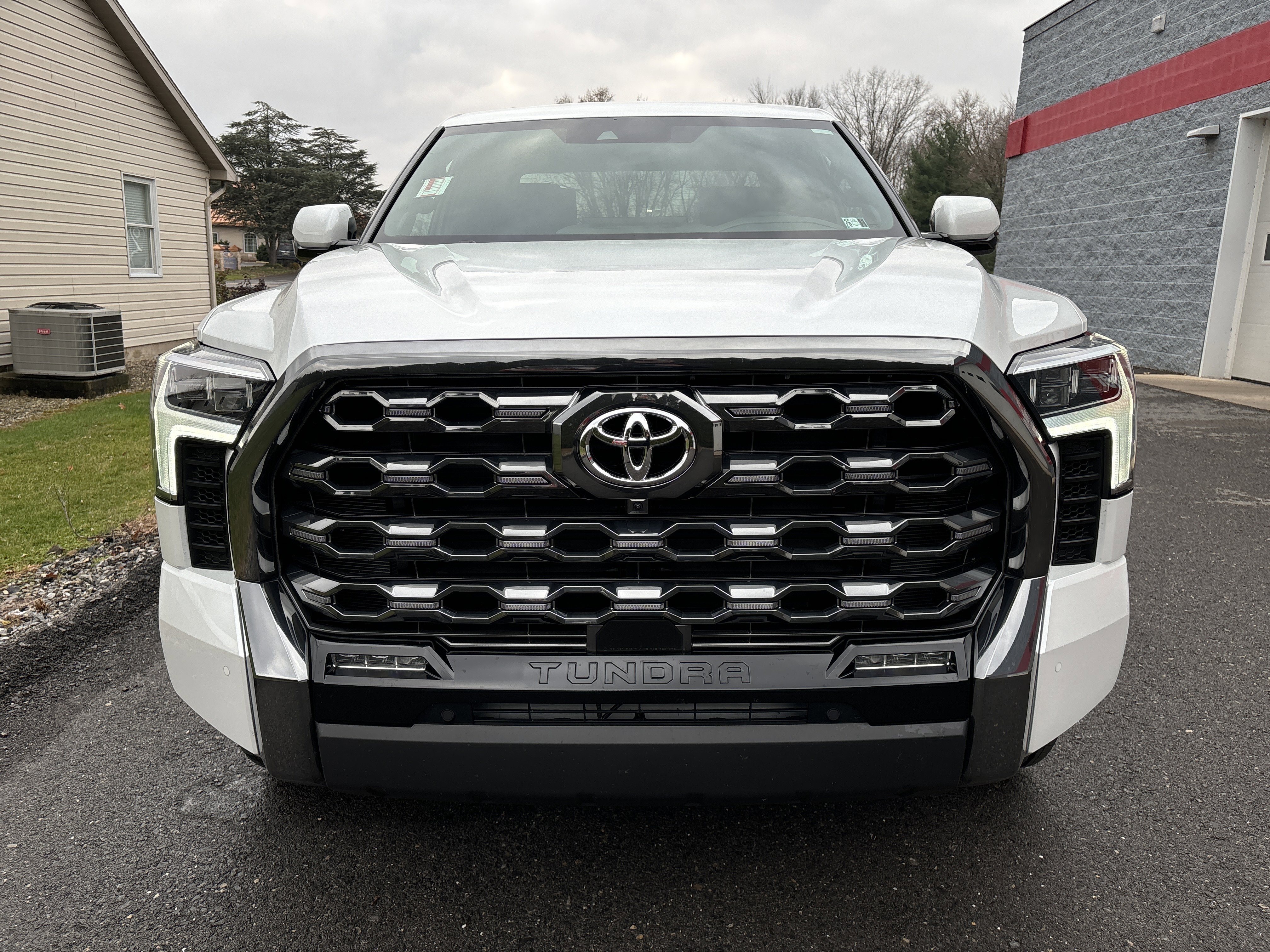 Used 2025 Toyota Tundra Platinum image 8