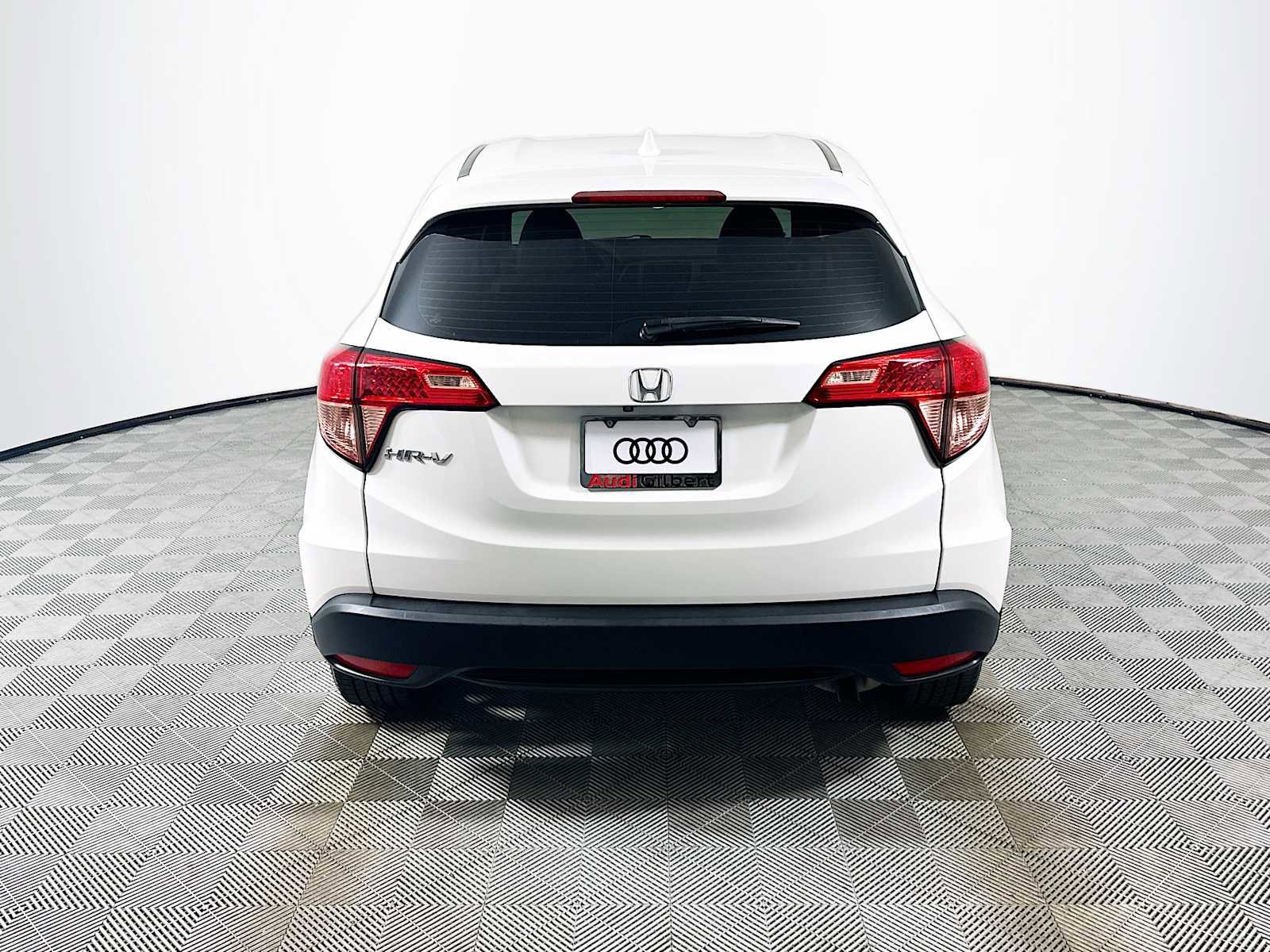 Used 2017 Honda HR-V LX image 6