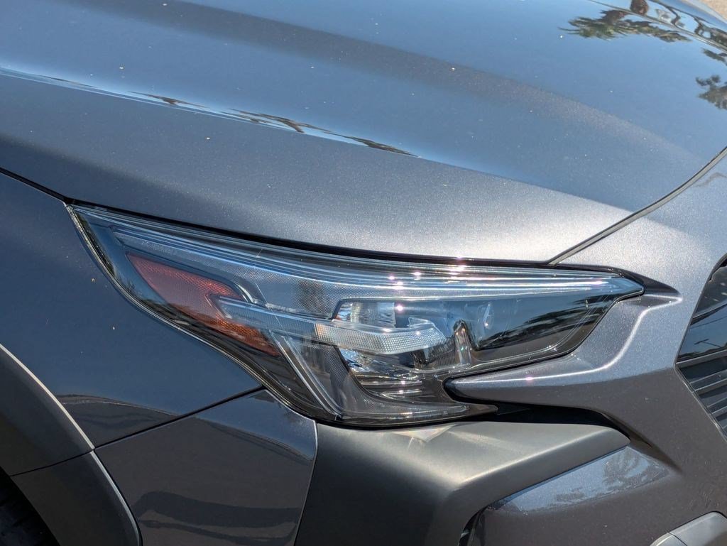 Used 2025 Subaru Outback Onyx Edition AWD/4WD image 11