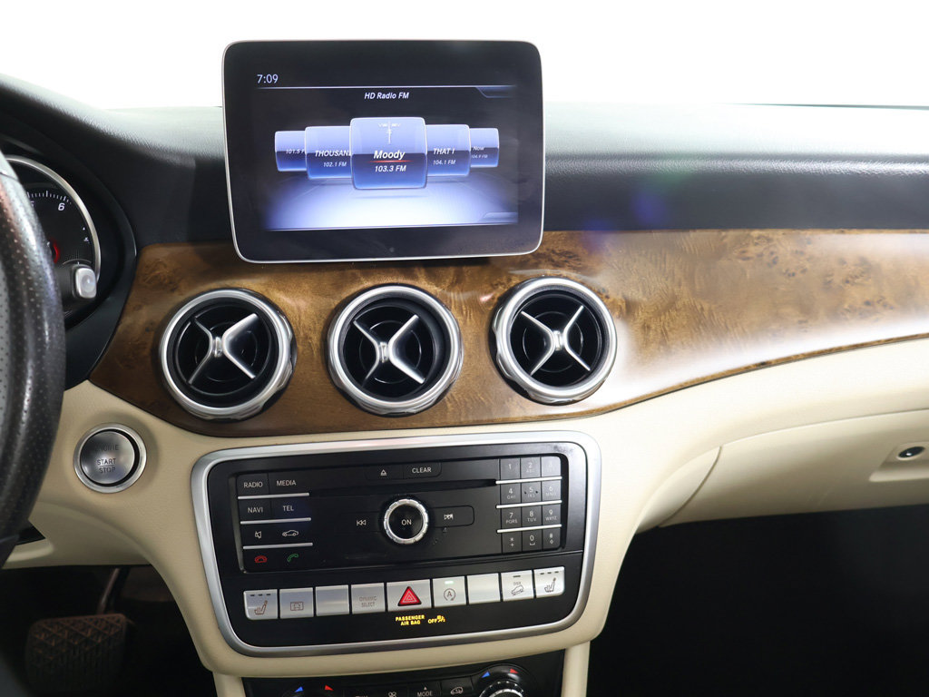 Used 2020 Mercedes-Benz GLA 250 4MATIC image 49