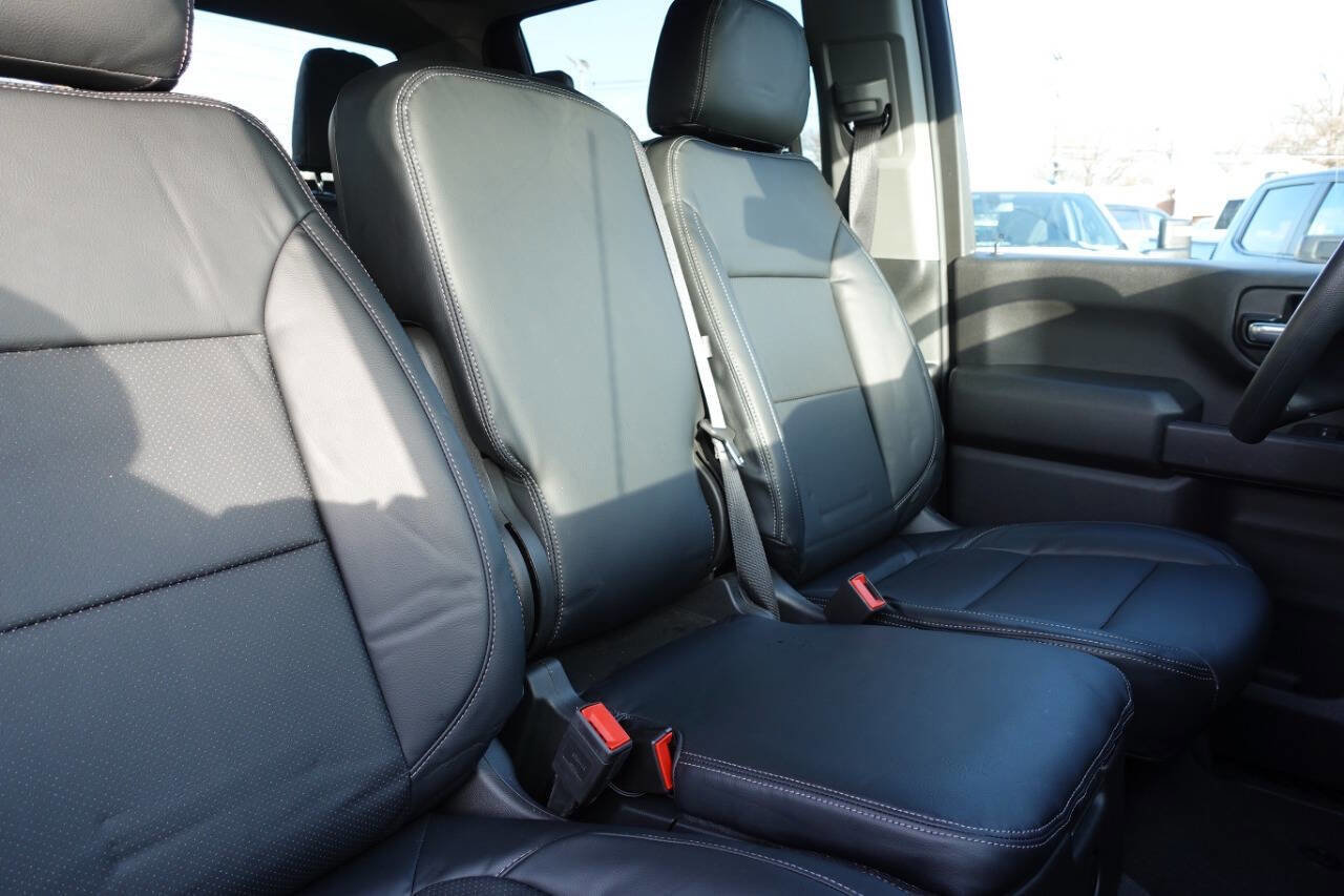 Used 2025 Chevrolet Silverado 2500 Custom w/ Custom Value Package image 33