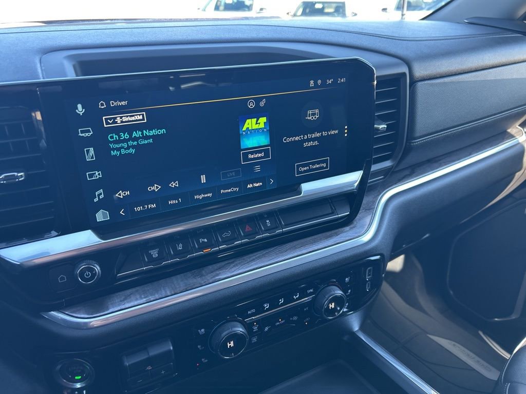 Used 2024 Chevrolet Silverado 2500 LTZ w/ LTZ Convenience Package image 15