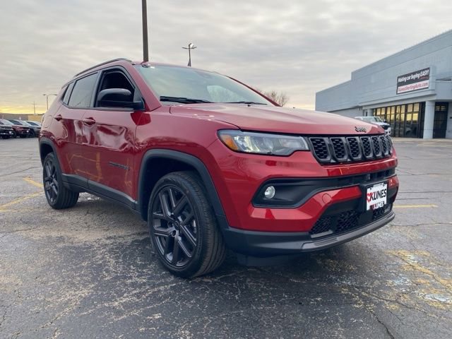 New 2026 Jeep Compass Altitude image 2