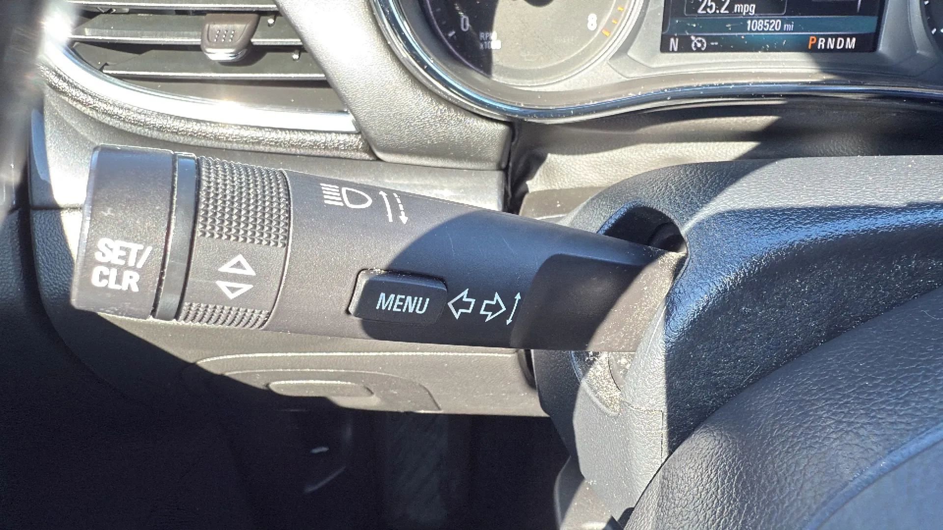 Used 2018 Buick Encore Essence image 14