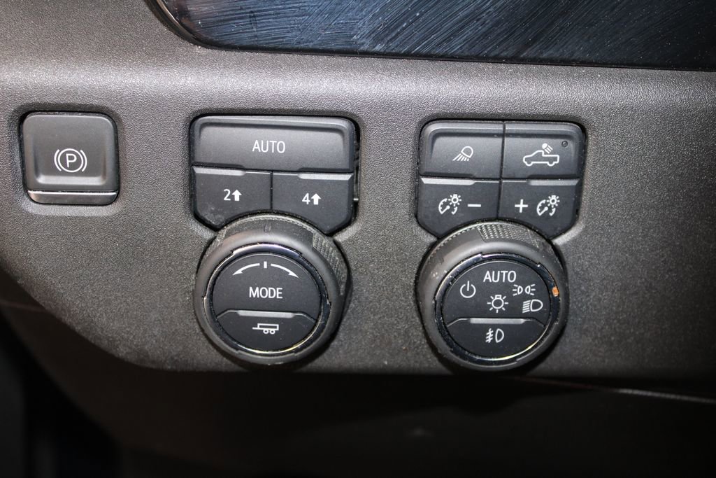 Used 2023 Chevrolet Silverado 1500 LTZ w/ LTZ Premium Package image 43