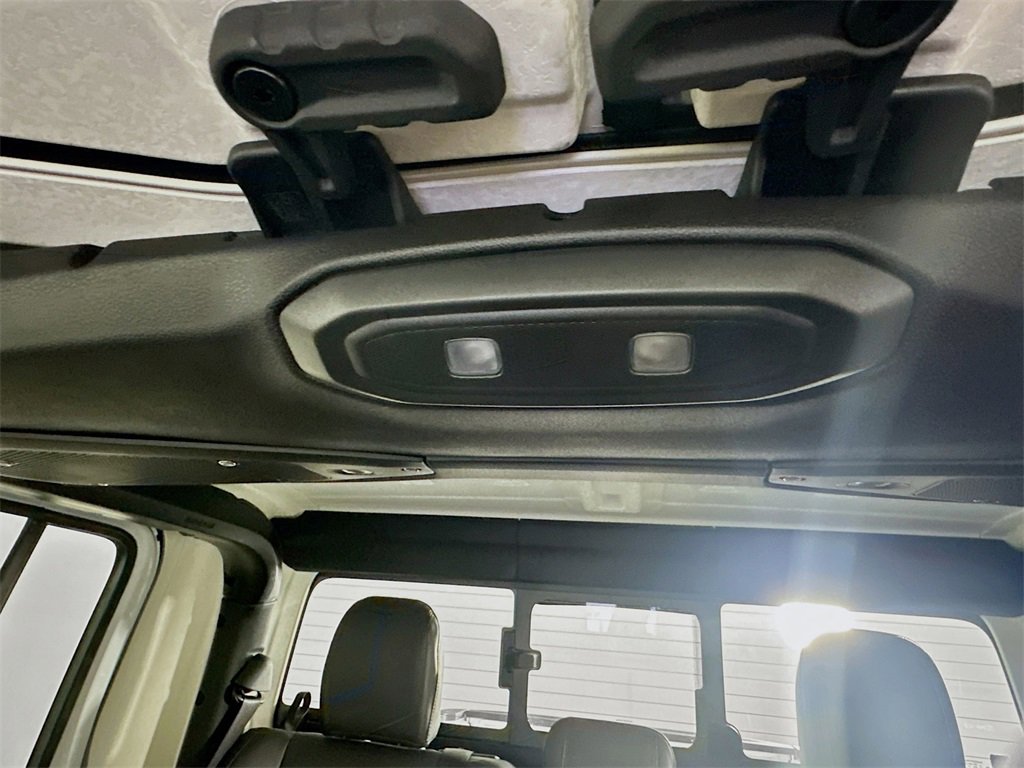 New 2025 Jeep Gladiator Sport image 14