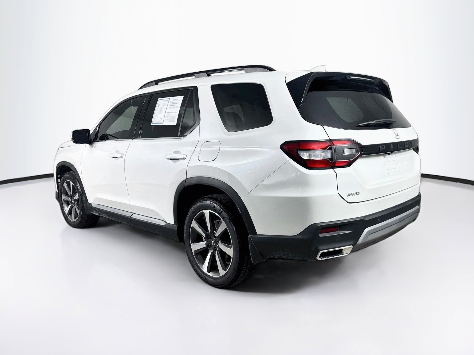 Certified 2023 Honda Pilot Elite image 32