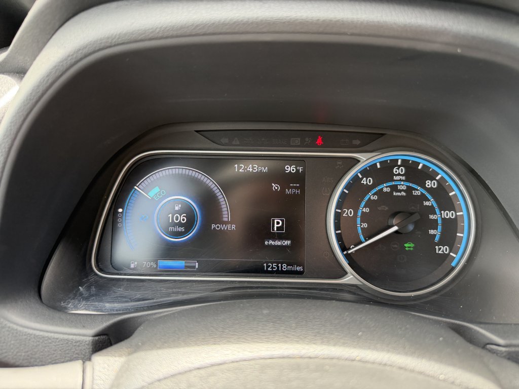 Used 2025 Nissan Leaf S FWD image 17