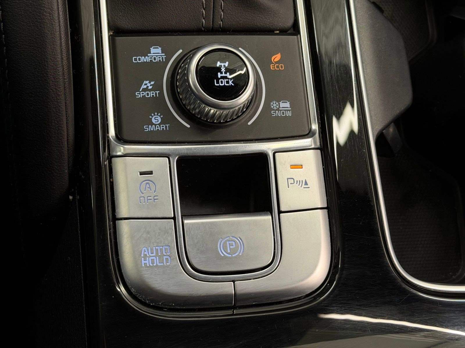 Used 2025 Kia Telluride EX X-Line AWD/4WD image 32