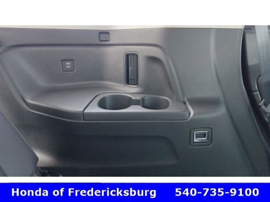 Certified 2025 Honda Pilot Elite image 37