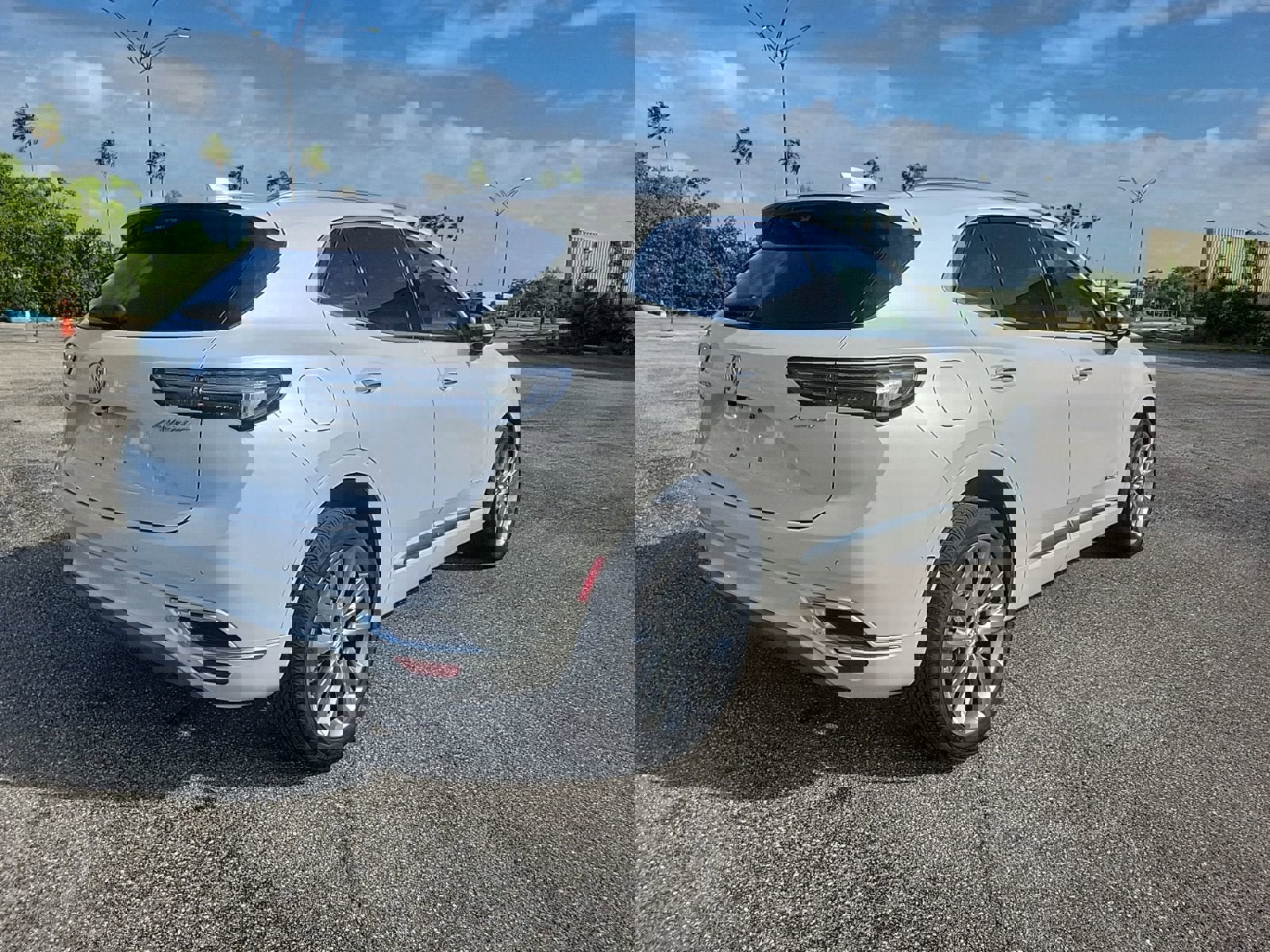 Certified 2023 Buick Envision Avenir image 6