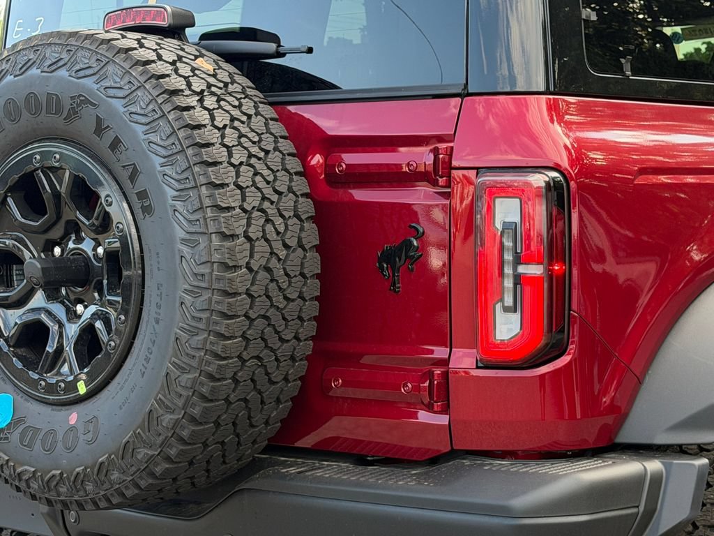 New 2026 Ford Bronco Badlands AWD/4WD image 6