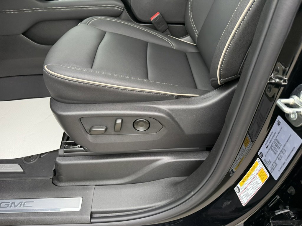 New 2026 GMC Yukon Elevation w/ LPO, Floor Liner Package image 14
