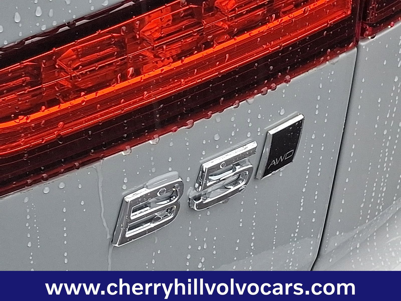 New 2026 Volvo V60 B5 Cross Country Ultra w/ Protection Package Premier image 17