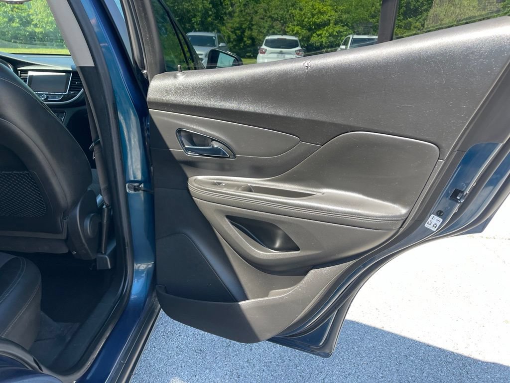 Used 2020 Buick Encore Preferred FWD image 18
