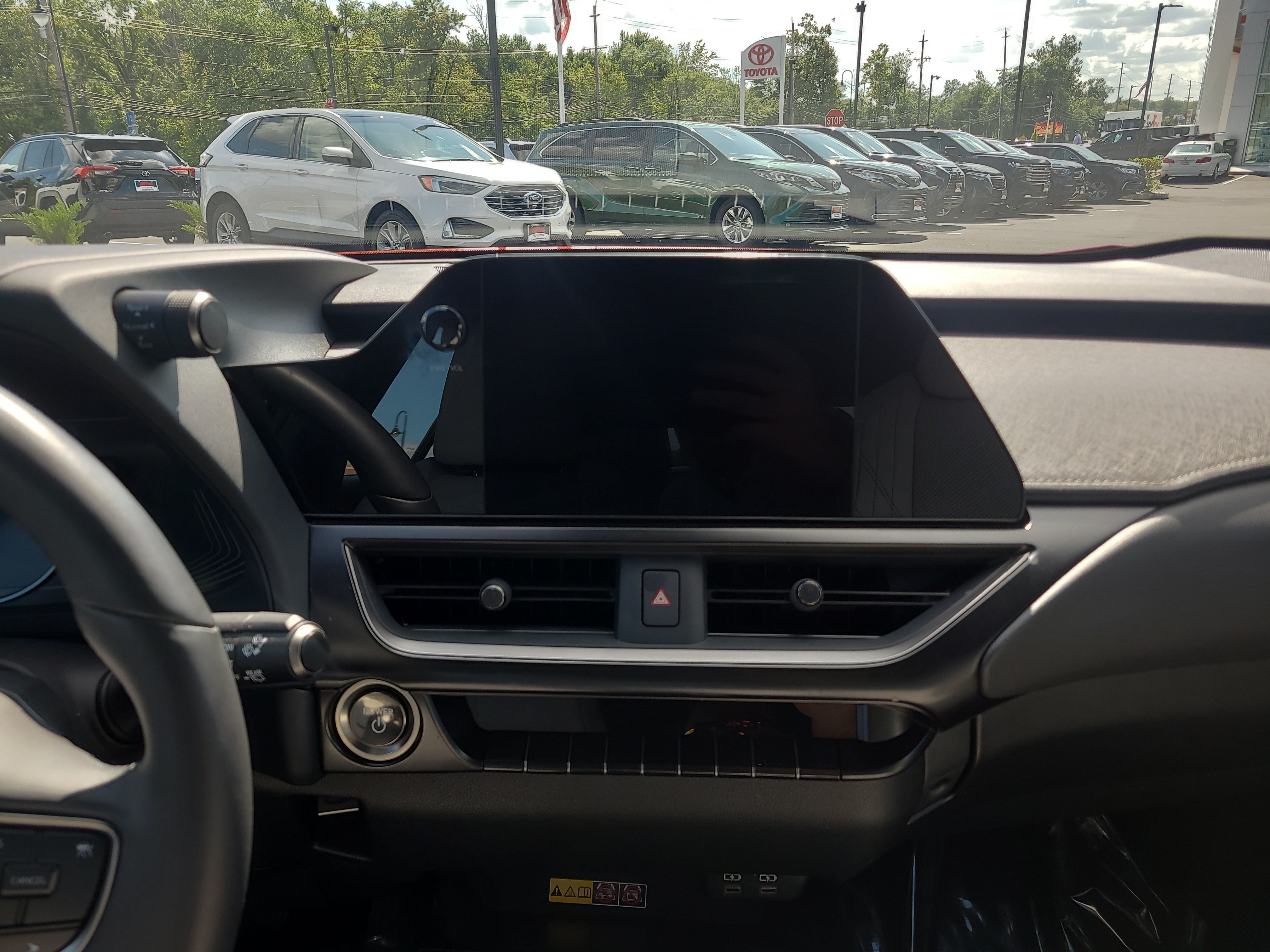 Used 2024 Lexus UX 250h F Sport AWD/4WD image 20