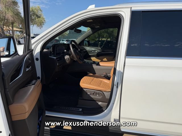 Used 2021 Cadillac Escalade ESV Premium Luxury w/ Driver Assist Tech Package AWD/4WD image 8