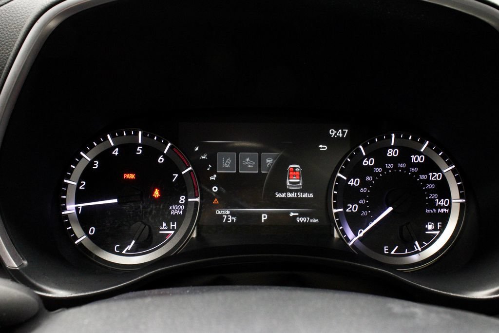 Used 2023 Toyota Highlander XLE AWD/4WD image 27