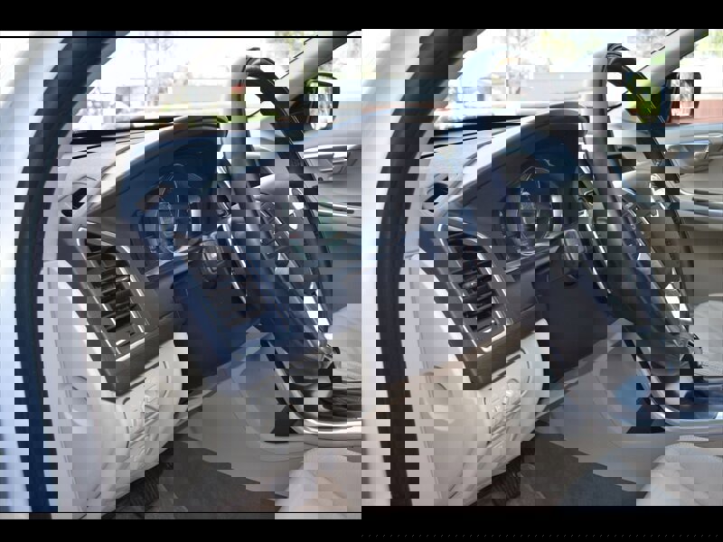 Used 2014 Volvo XC60 T6 image 13