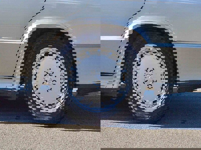 Used 1987 Mercedes-Benz 190 E 2.3-16 image 12