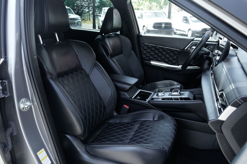 Used 2022 Mitsubishi Outlander SEL FWD image 38