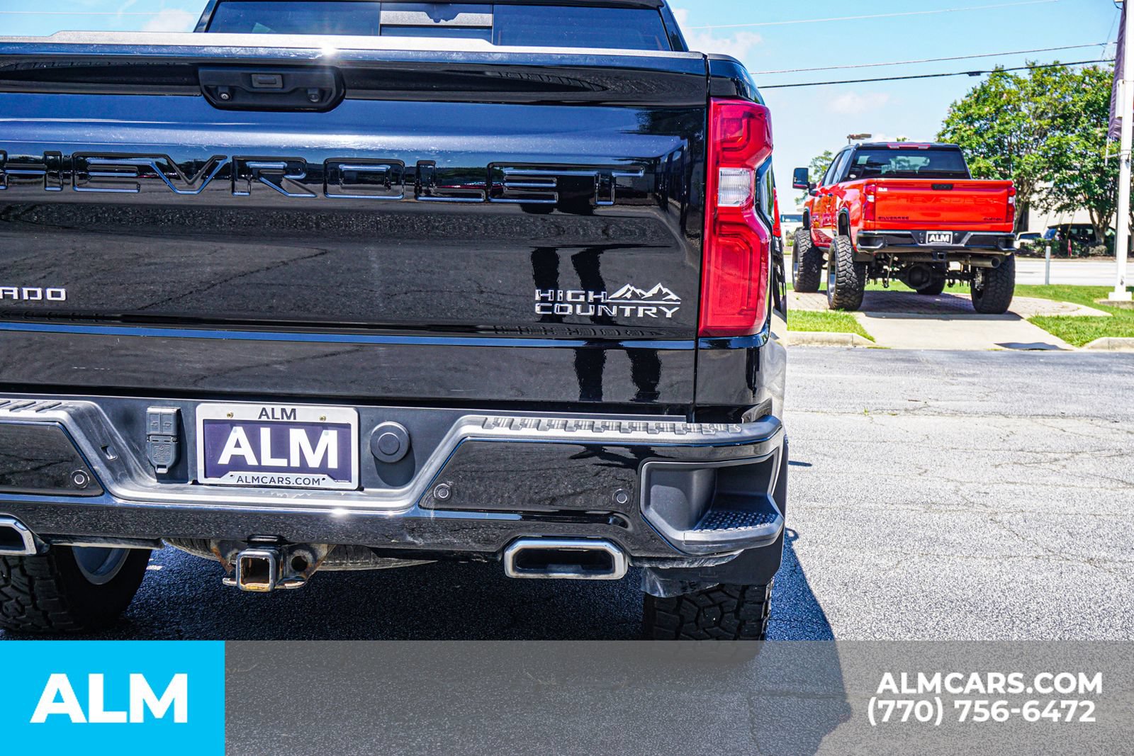 Used 2023 Chevrolet Silverado 1500 High Country w/ High Country Premium Package AWD/4WD image 18