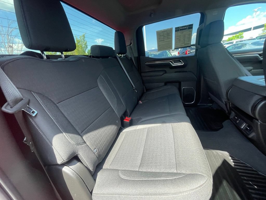 Used 2026 Chevrolet Silverado 1500 LT AWD/4WD image 27