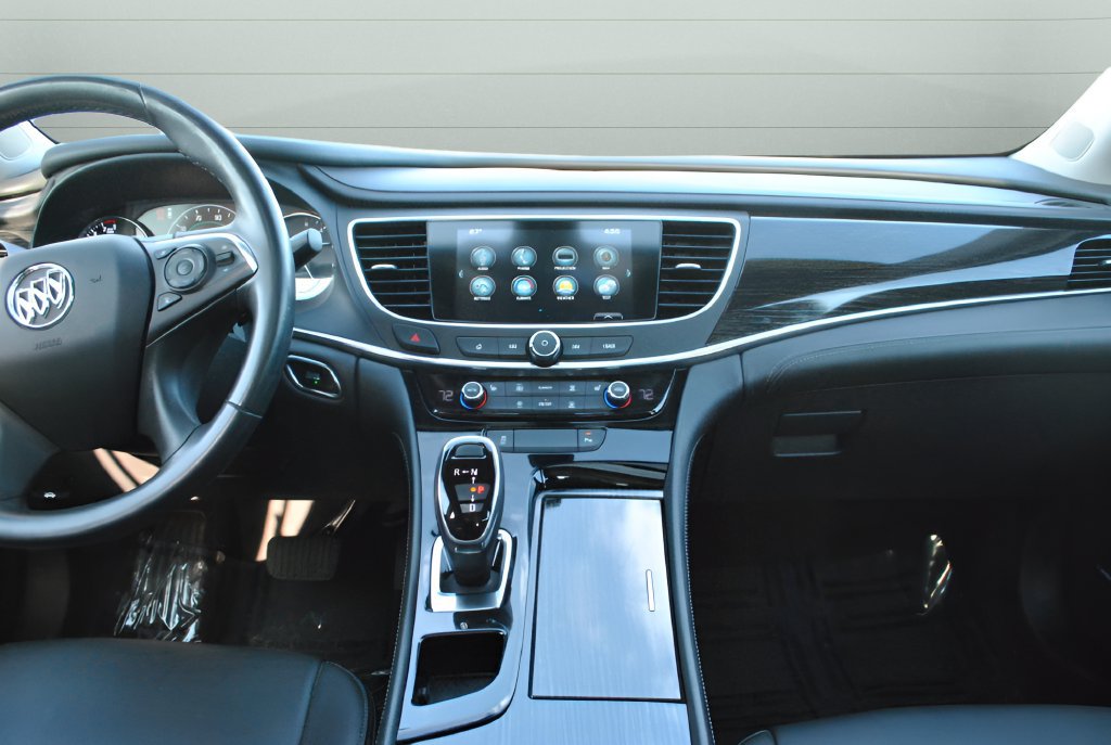 Used 2019 Buick LaCrosse Essence w/ Sun and Shade Package AWD/4WD image 9