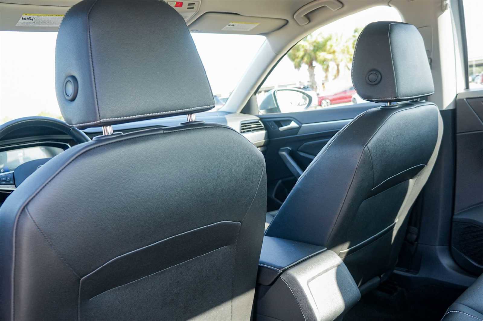 Used 2024 Volkswagen Jetta SE image 12