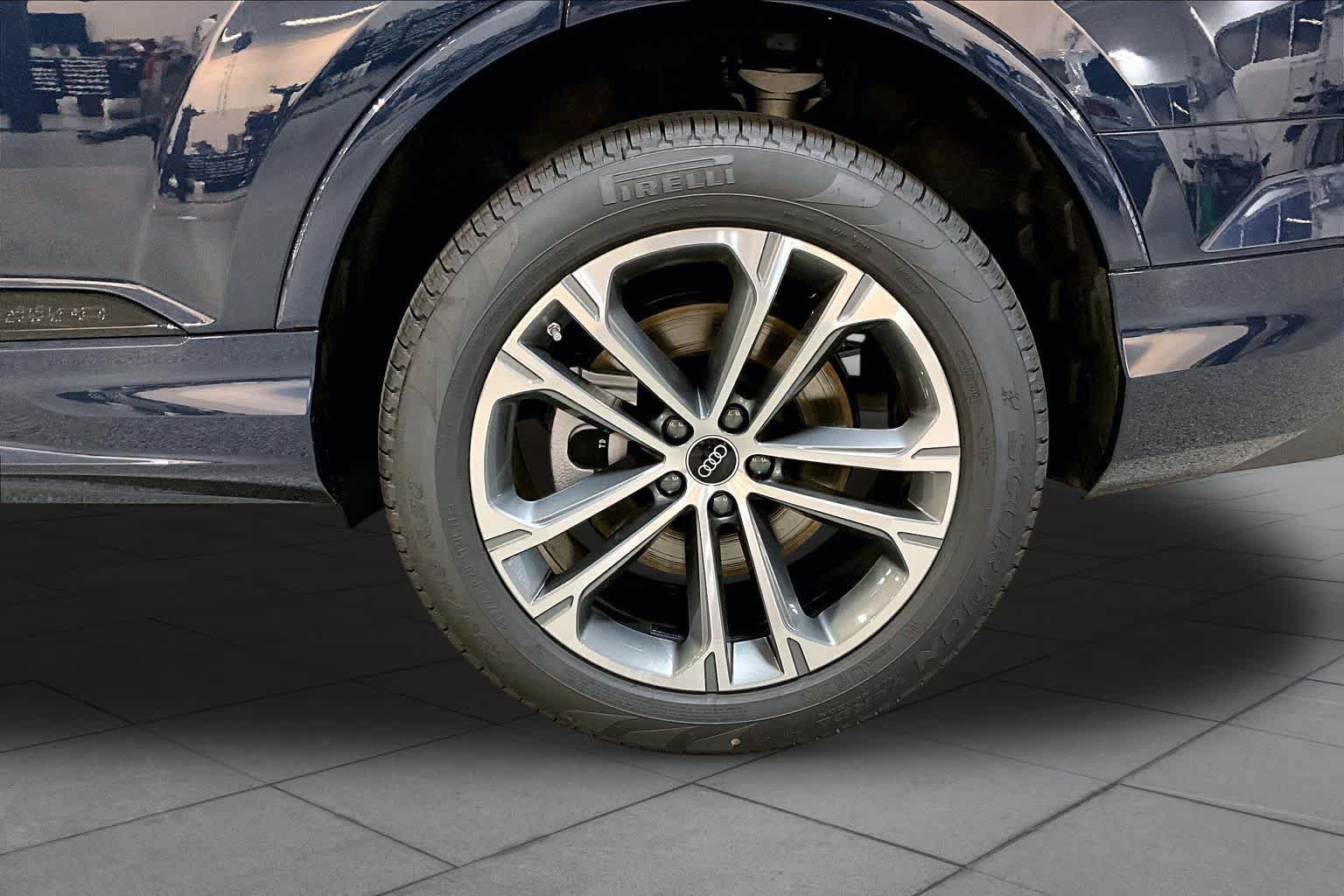 New 2026 Audi Q7 2.0T Premium AWD/4WD image 11