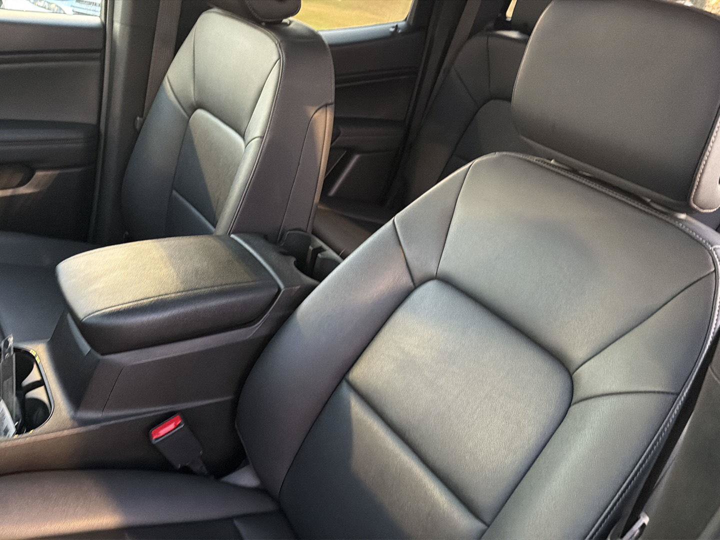 Used 2023 Chevrolet Colorado LT w/ LT Convenience Package III AWD/4WD image 29