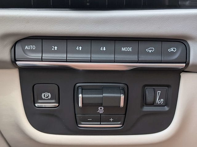 New 2026 Cadillac Escalade Platinum Luxury w/ LPO, Floor Liner Package AWD/4WD image 31