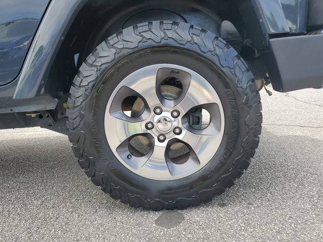 Certified 2017 Jeep Wrangler Unlimited Sahara w/ Connectivity Group AWD/4WD image 10