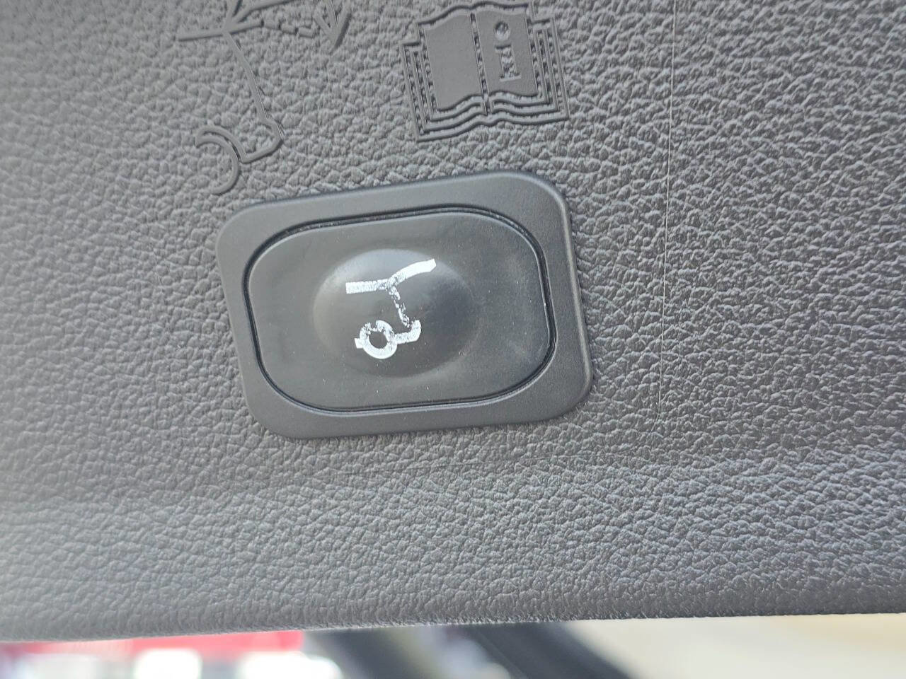 Used 2018 Ford Escape SEL image 26