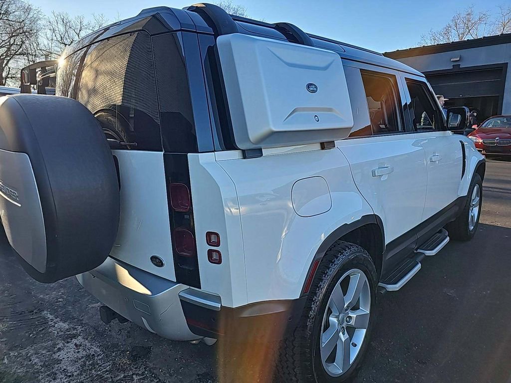 Used 2021 Land Rover Defender 110 S image 5