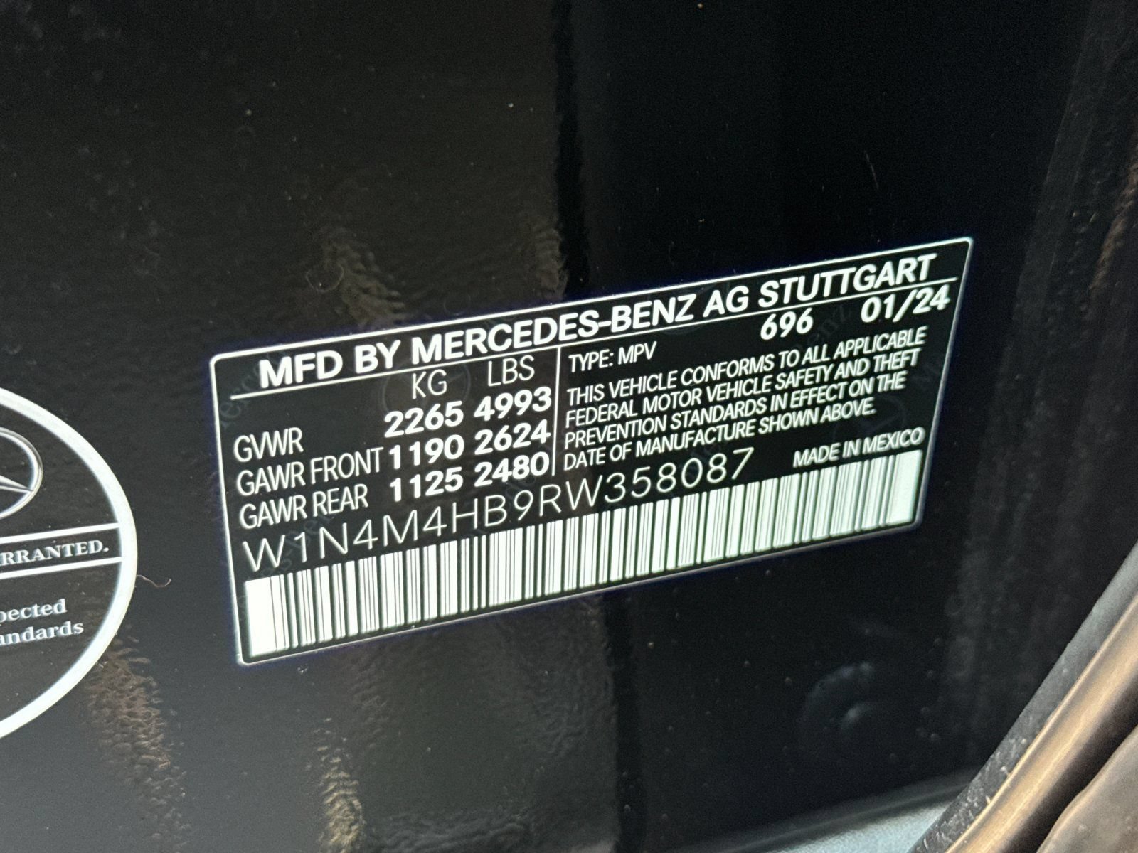 Certified 2024 Mercedes-Benz GLB 250 4MATIC image 28