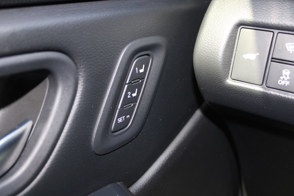 Certified 2025 Honda Pilot Black Edition image 29