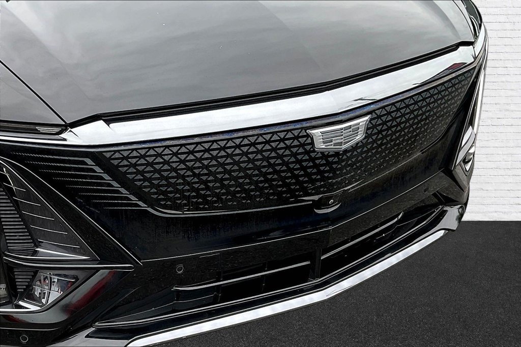 Used 2024 Cadillac Lyriq Sport RWD image 32