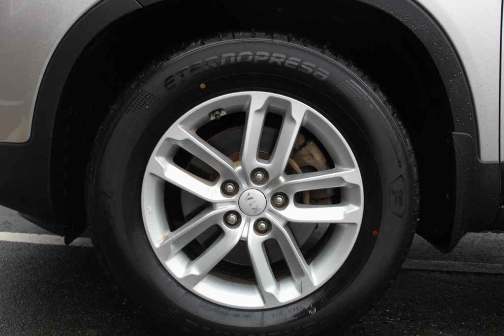 Used 2015 Kia Sorento LX image 29