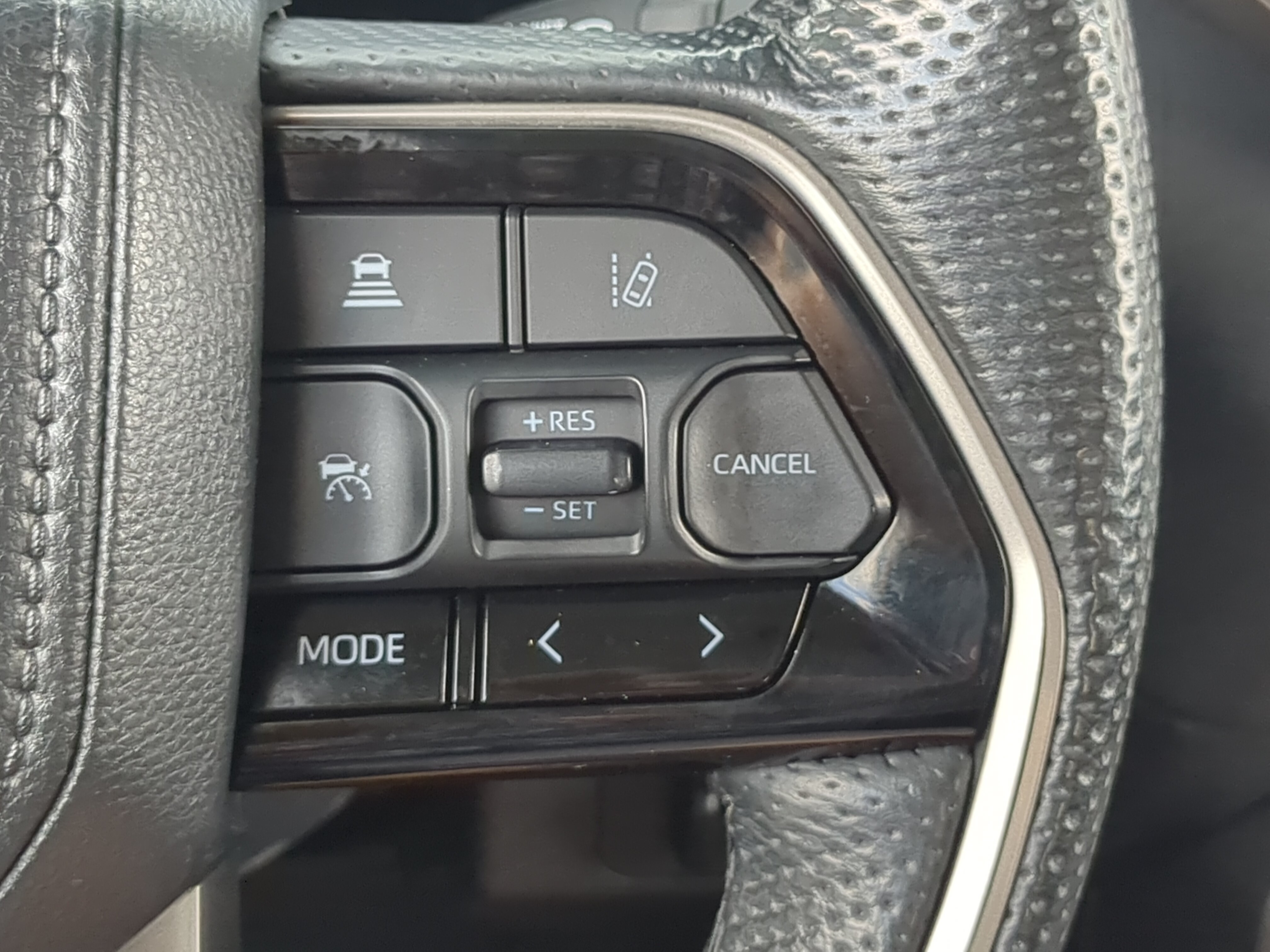 Used 2024 Toyota Tundra Limited w/ Power Package AWD/4WD image 25