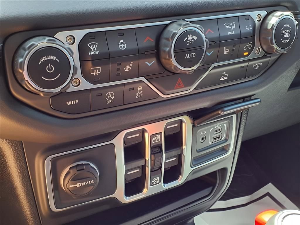 New 2025 Jeep Gladiator Sport w/ Premium Package AWD/4WD image 14