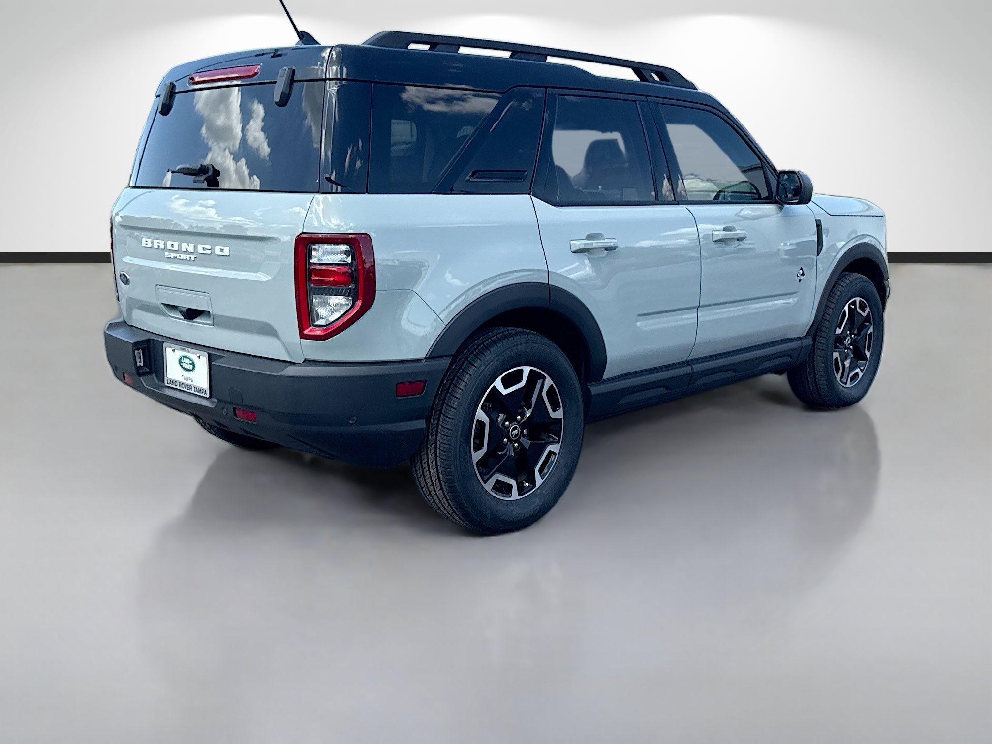 Used 2024 Ford Bronco Sport Outer Banks AWD/4WD image 5